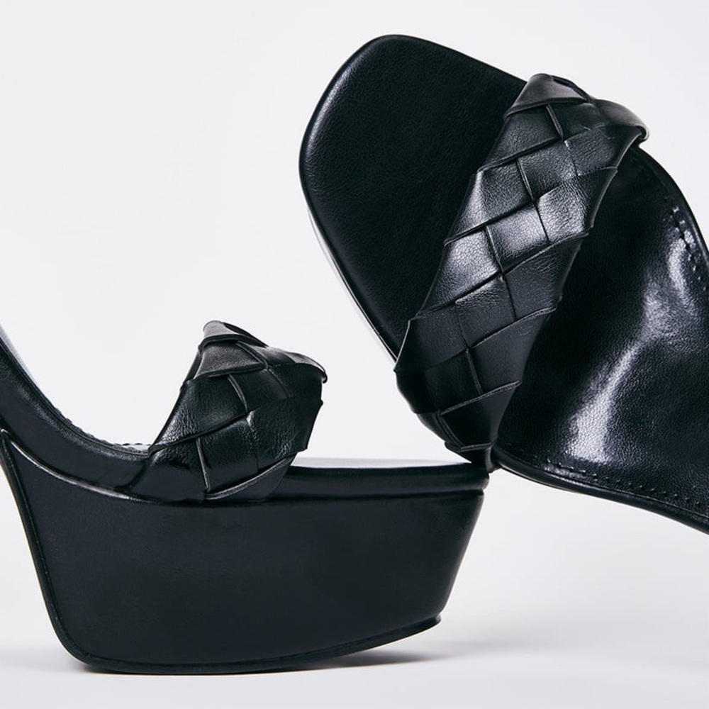 Shoe Dazzle Women’s Aviva Chunky Heeled Sandal Black Platform Shoes Size 5.5 New - Picture 5 of 11